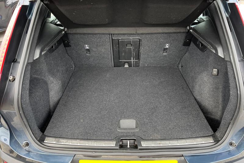 Used Volvo XC40 2021 for sale - 77770422: Photo 21