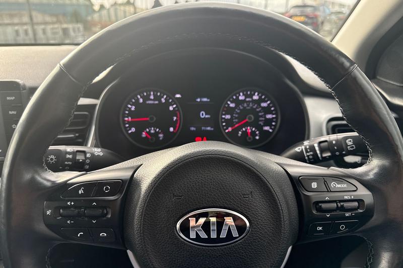 Used Kia Stonic 2019 for sale - 76355550: Photo 12