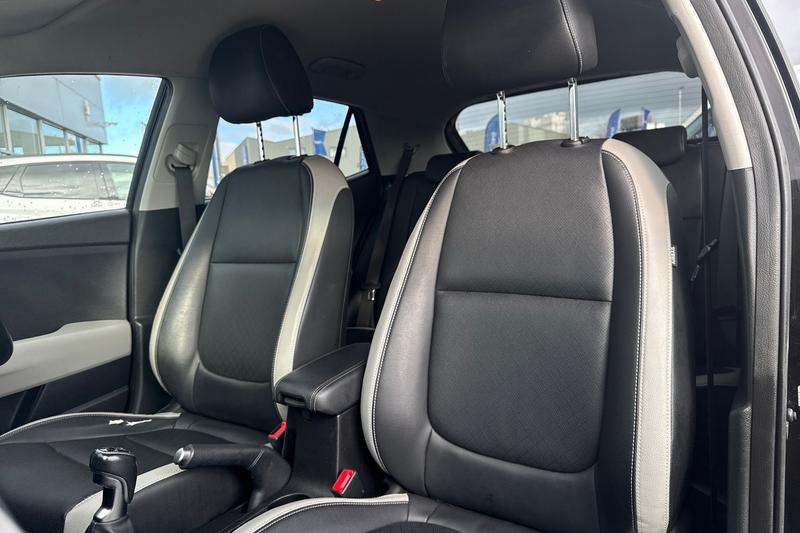 Used Kia Stonic 2019 for sale - 76355550: Photo 19