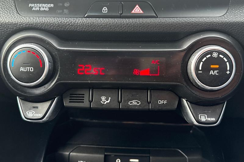 Used Kia Stonic 2019 for sale - 76355550: Photo 28