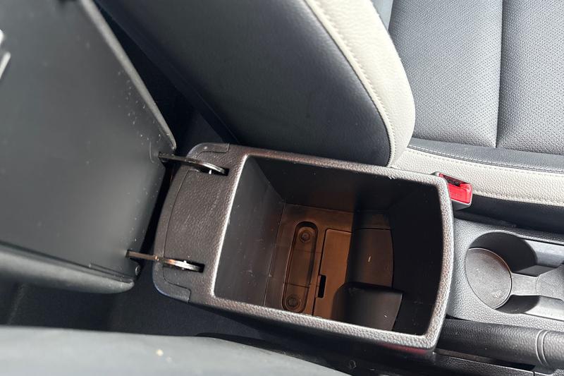 Used Kia Stonic 2019 for sale - 76355550: Photo 37