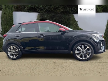 Used Kia Stonic 2019 for sale - 76355550: Photo