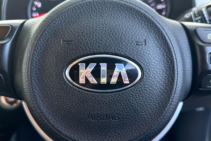 Used Kia Stonic 2019 for sale - 76355550: Photo 40