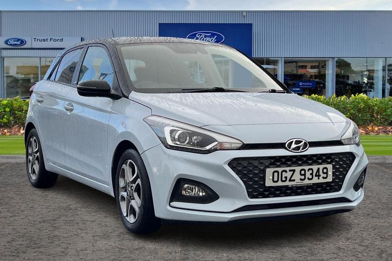 Used Hyundai i20 2019 for sale - 76634780: Photo 1