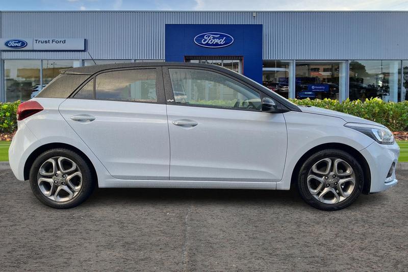 Used Hyundai i20 2019 for sale - 76634780: Photo 3