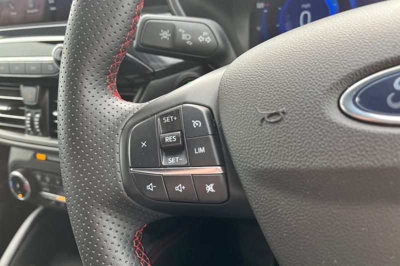 Used Ford Kuga 2024 for sale - 77834376: Photo 33