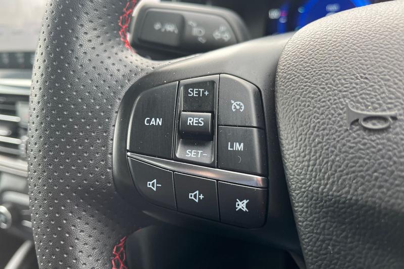 Used Ford Focus 2023 for sale - 77819825: Photo 29