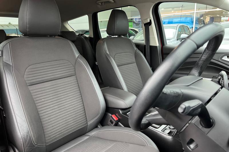 Used Ford Kuga 2017 for sale - 77435065: Photo 17