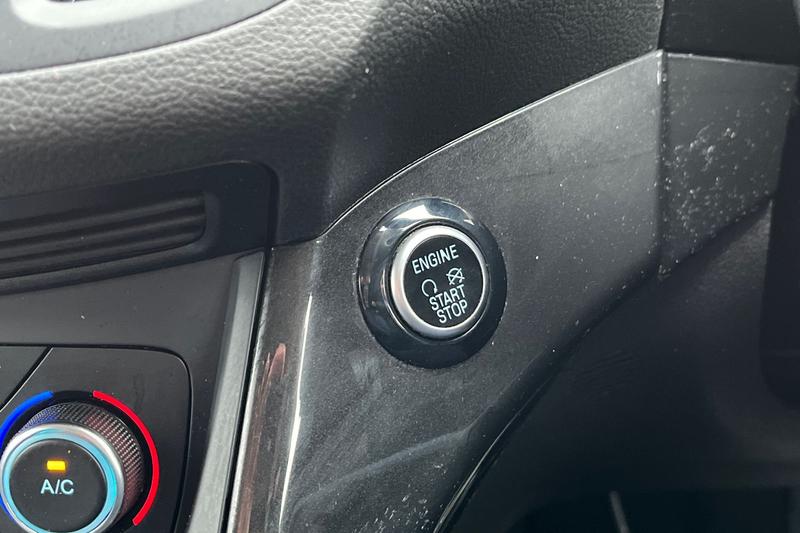 Used Ford Kuga 2017 for sale - 77435065: Photo 33