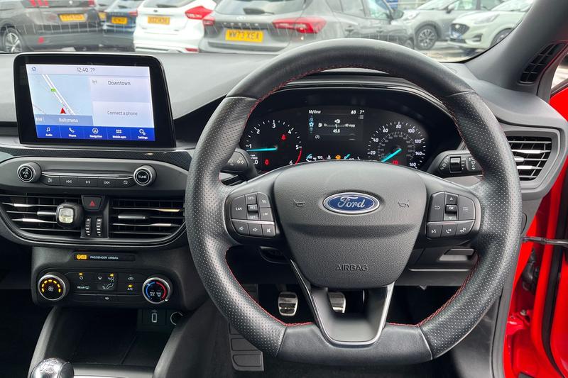 Used Ford Focus for sale - 77367667: Photo 12