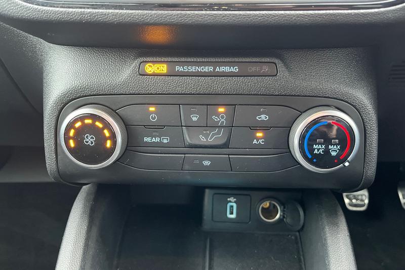 Used Ford Focus for sale - 77367667: Photo 24