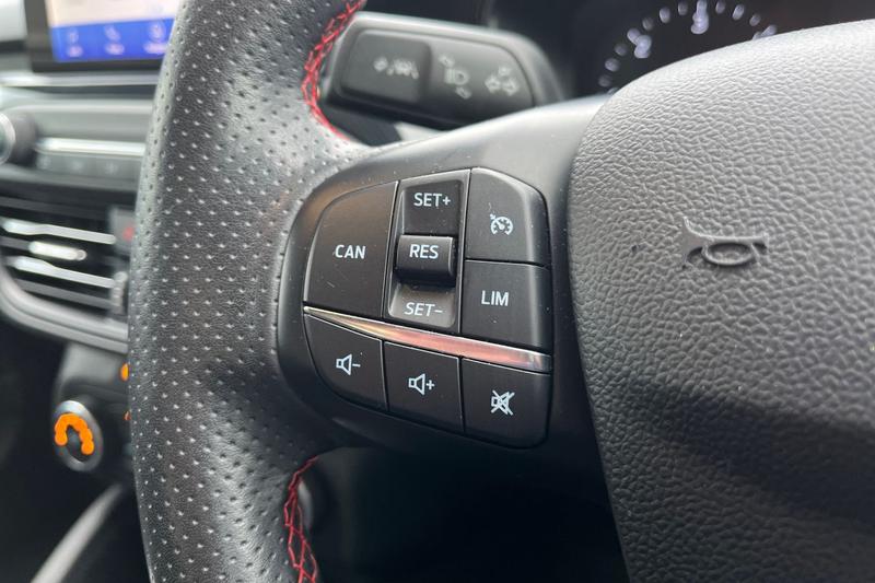 Used Ford Focus for sale - 77367667: Photo 33