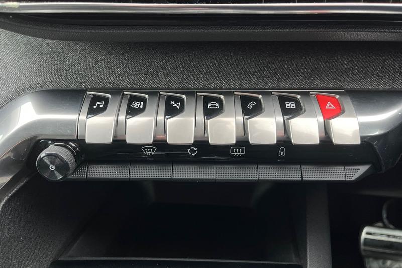 Used Peugeot 3008 2022 for sale - 77248718: Photo 34