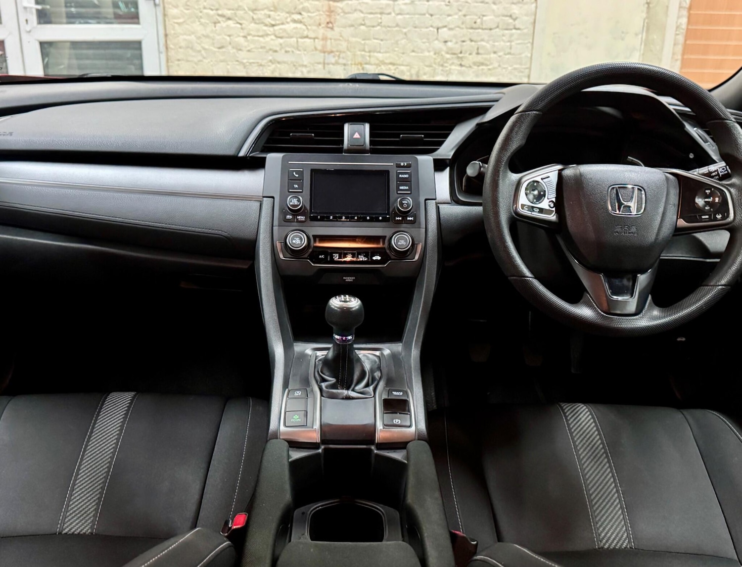 Used Honda Civic 2018 for sale - 76690886: Photo 14