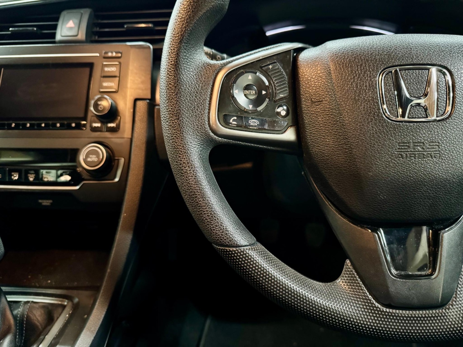 Used Honda Civic 2018 for sale - 76690886: Photo 19