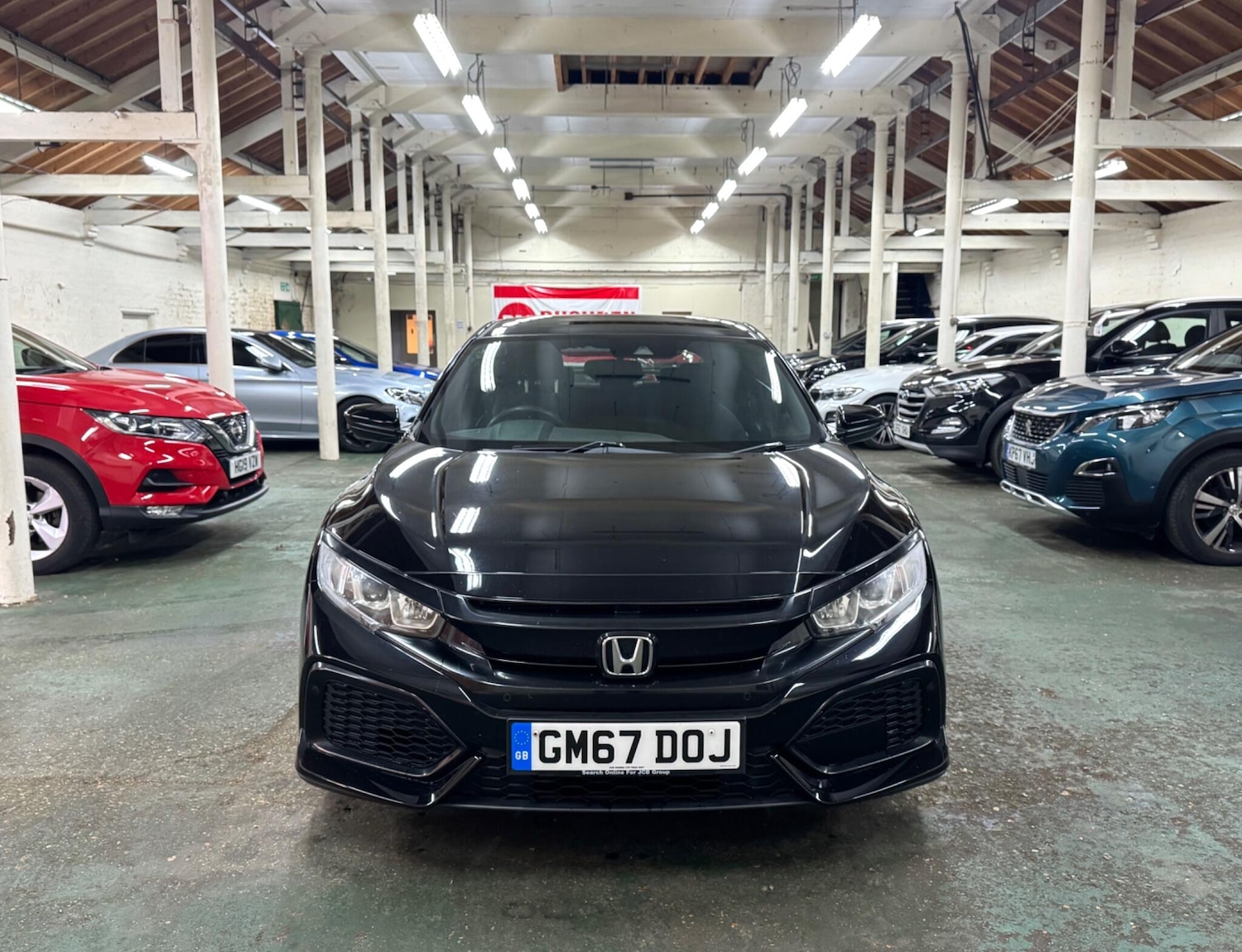 Used Honda Civic 2018 for sale - 76690886: Photo 3