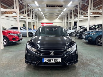 Used Honda Civic 2018 for sale - 76690886: Photo