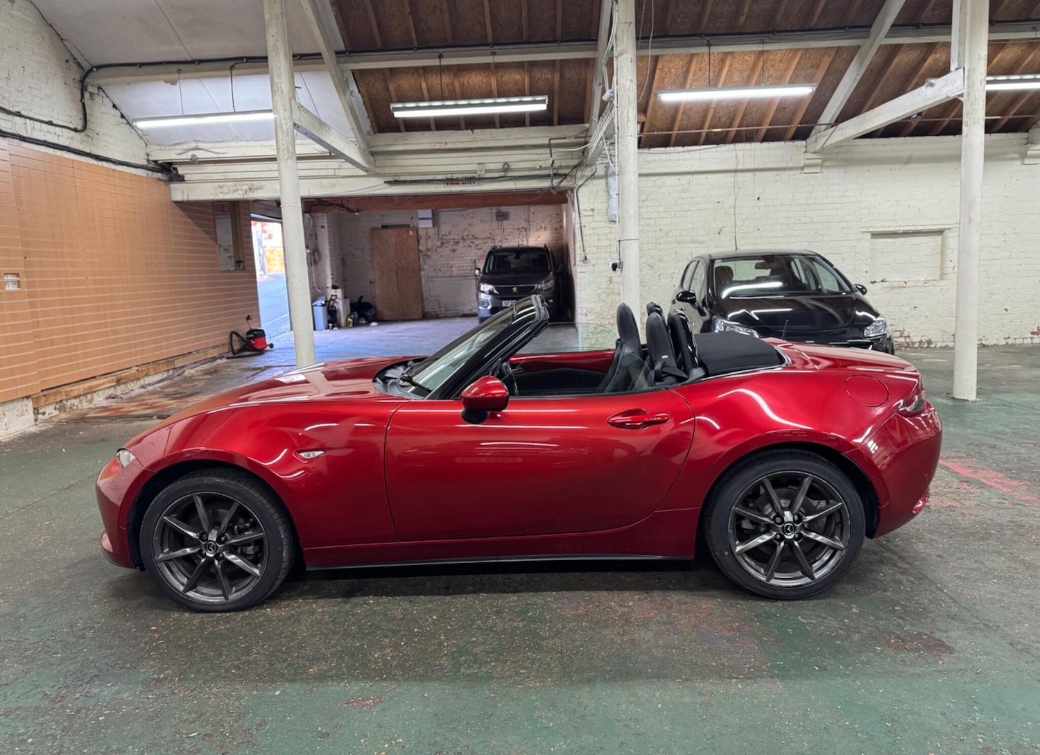 Used Mazda MX-5 2016 for sale - 77360655: Photo 5