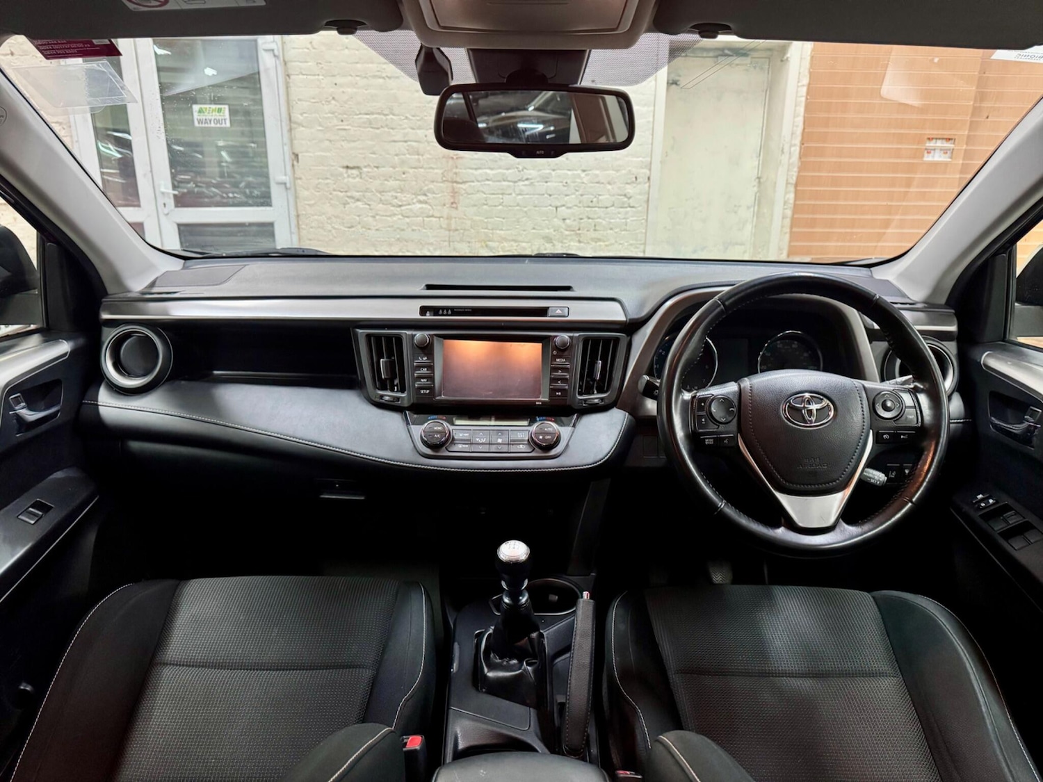 Used Toyota RAV4 2016 for sale - 77167340: Photo 12