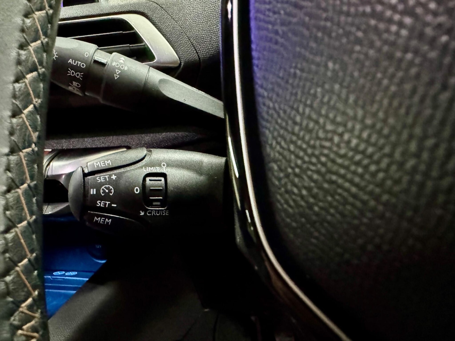 Used Peugeot 5008 2019 for sale - 76690914: Photo 27