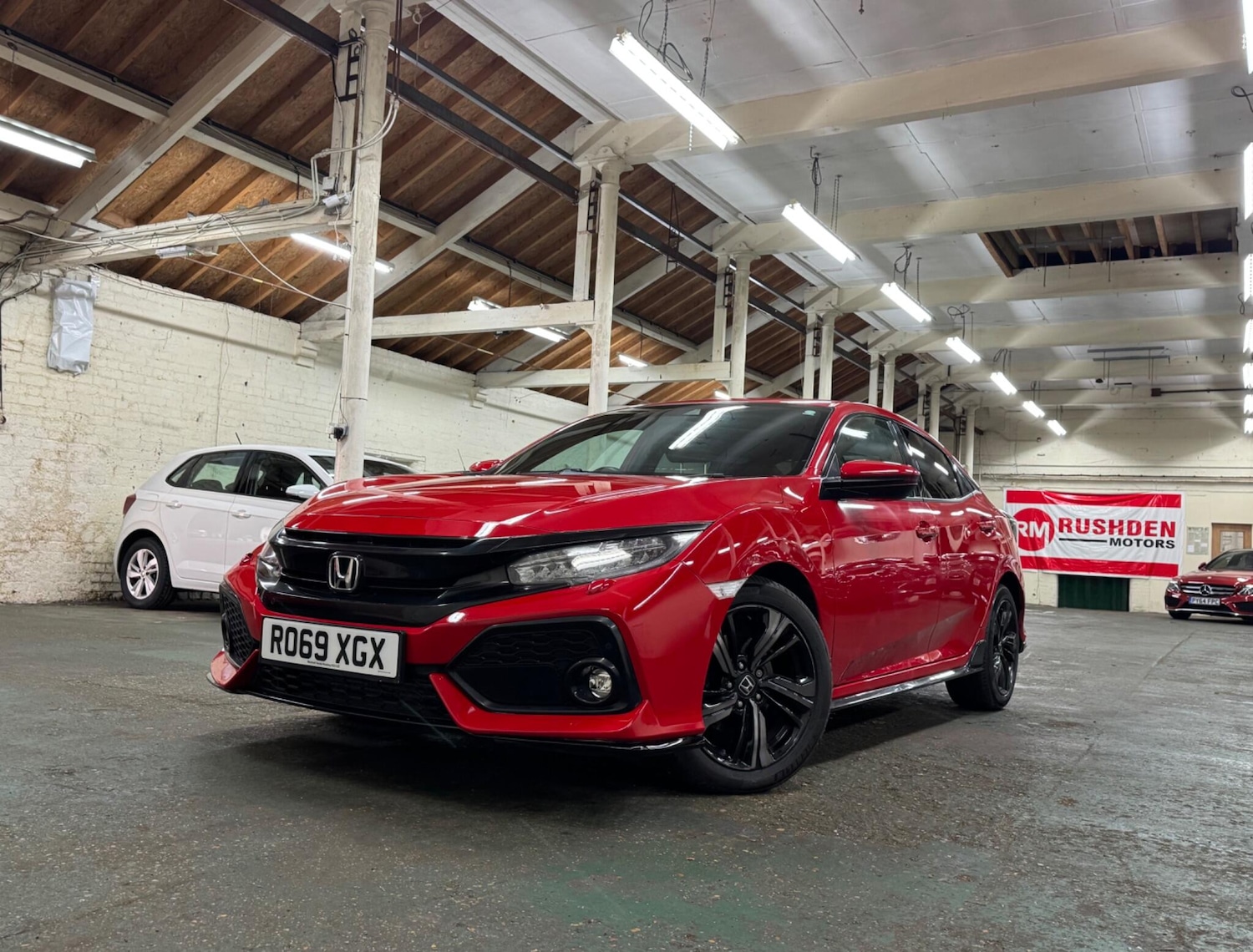 Used Honda Civic 2019 for sale - 77520088: Photo 2