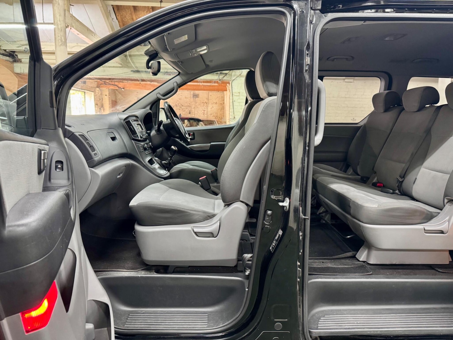 Used Hyundai i800 2016 for sale - 77373127: Photo 16