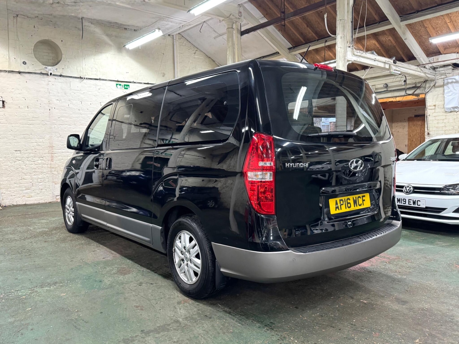 Used Hyundai i800 2016 for sale - 77373127: Photo 6