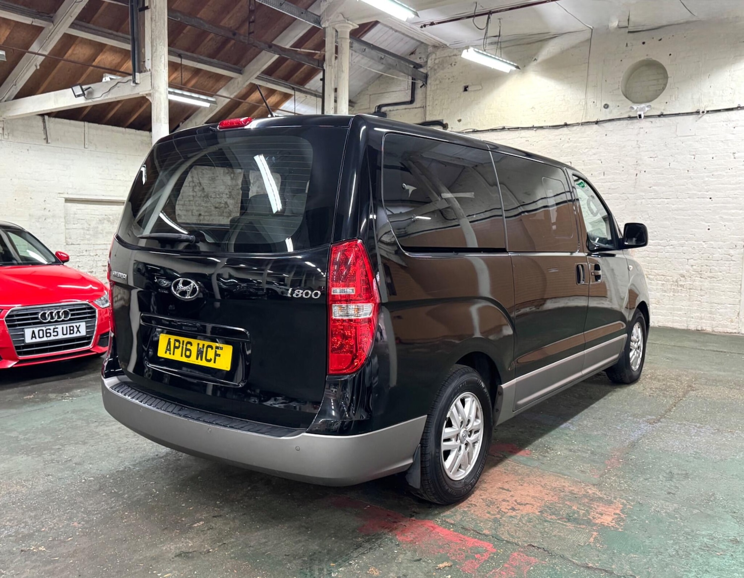 Used Hyundai i800 2016 for sale - 77373127: Photo 8