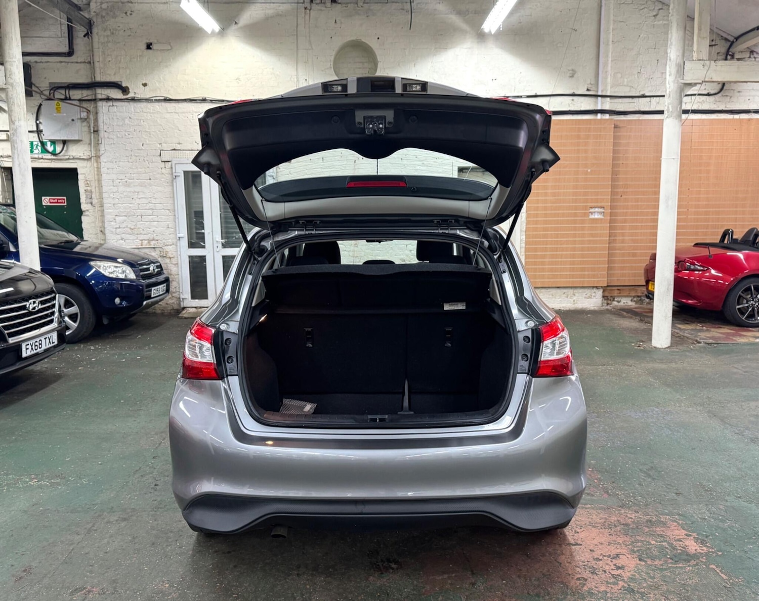 Used Nissan Pulsar 2016 for sale - 77394179: Photo 7