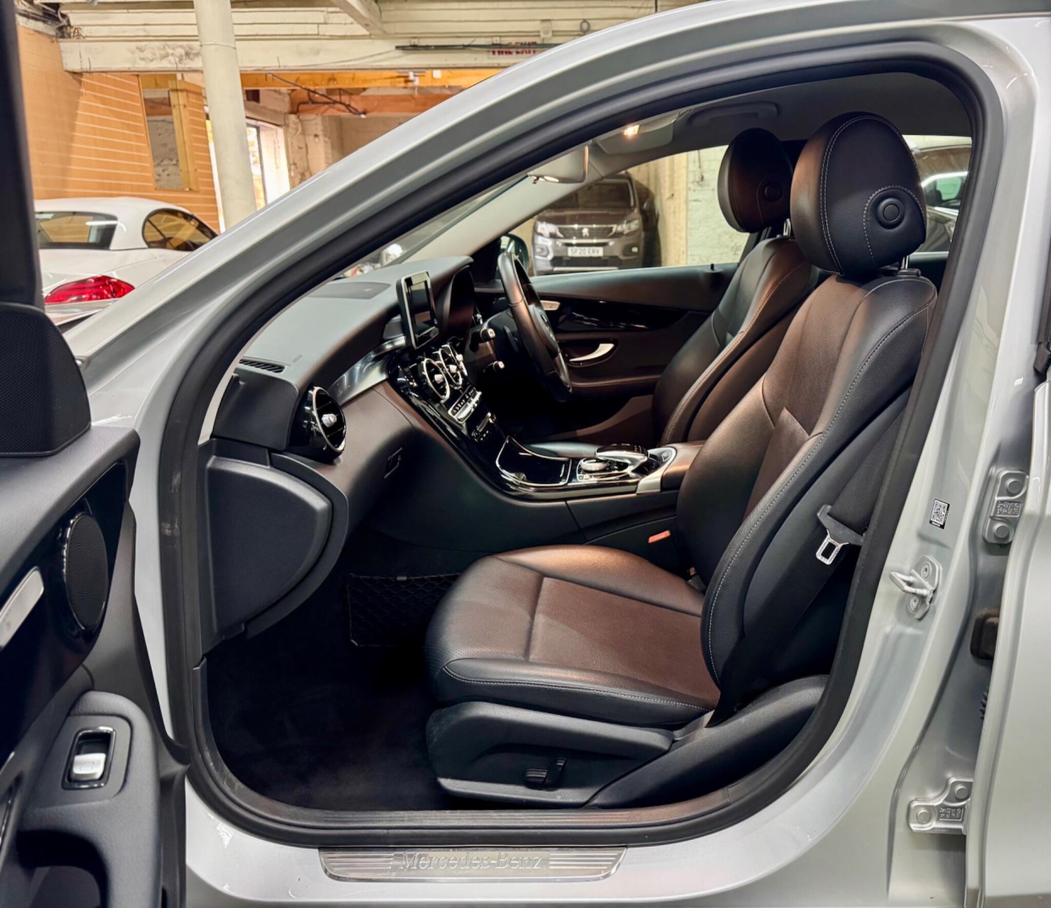 Used Mercedes-Benz C Class 2015 for sale - 78036877: Photo 20