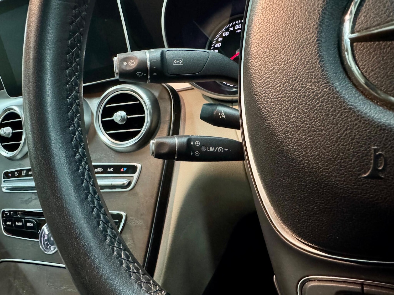 Used Mercedes-Benz C Class 2015 for sale - 78036877: Photo 25