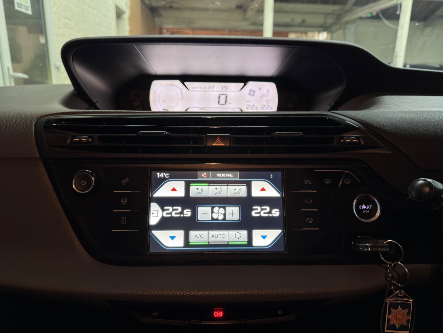 Used Citroen C4 Grand Picasso 2014 for sale - 76690891: Photo 25