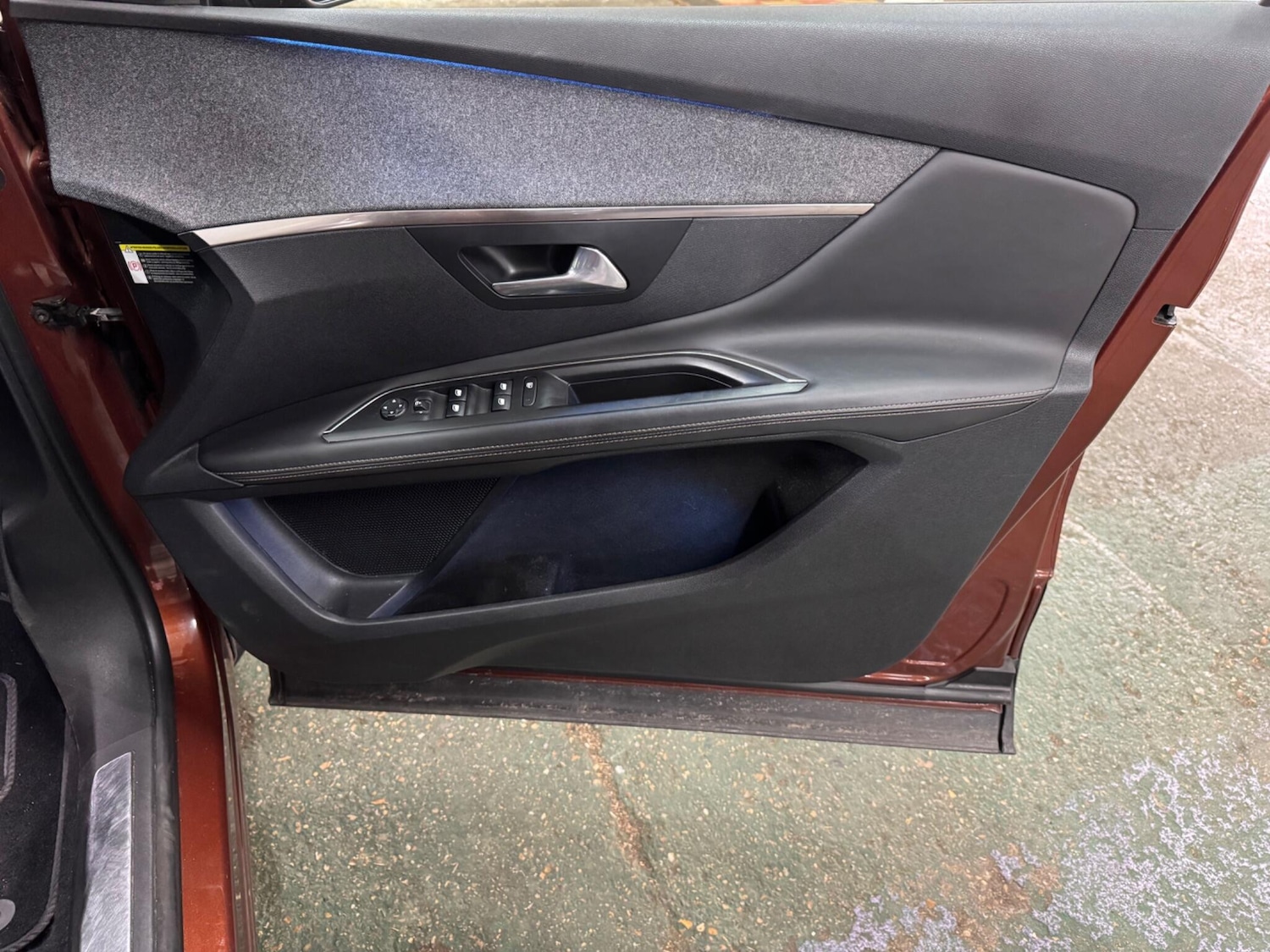 Used Peugeot 3008 2018 for sale - 76690905: Photo 20