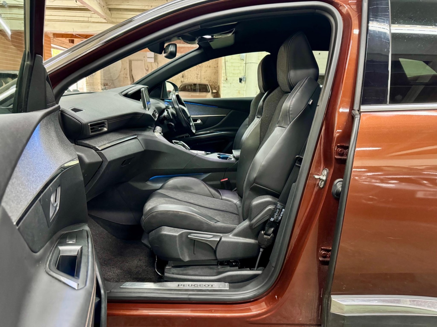 Used Peugeot 3008 2018 for sale - 76690905: Photo 9