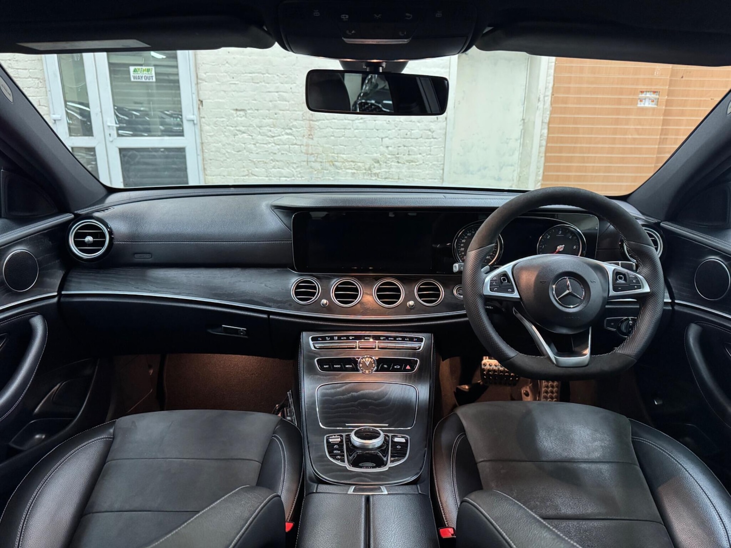 Used Mercedes-Benz E Class 2018 for sale - 77890605: Photo 12