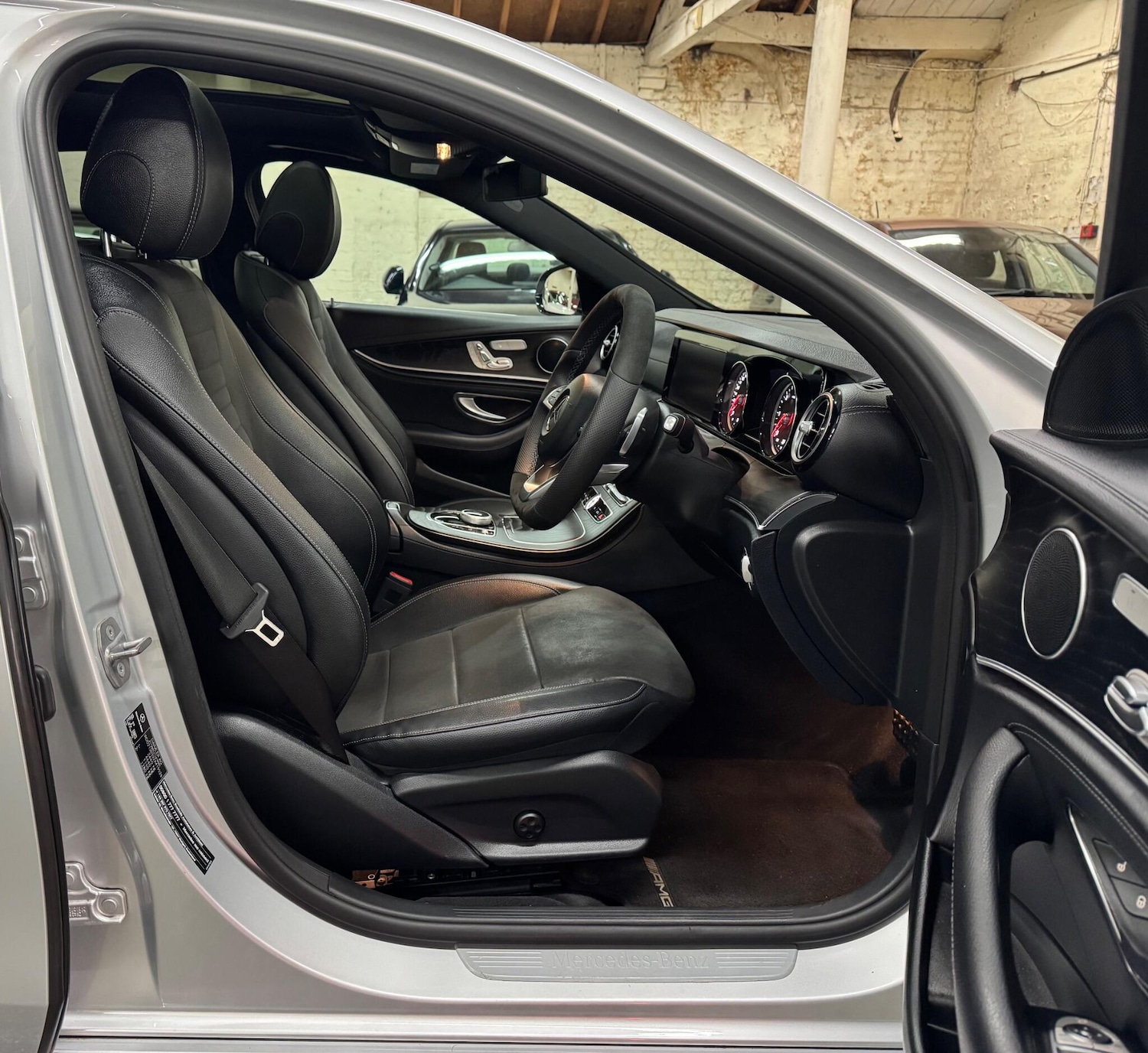 Used Mercedes-Benz E Class 2018 for sale - 77890605: Photo 14