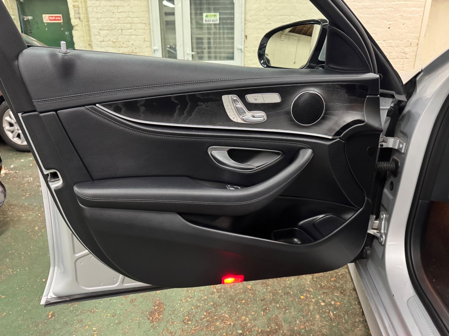 Used Mercedes-Benz E Class 2018 for sale - 77890605: Photo 22