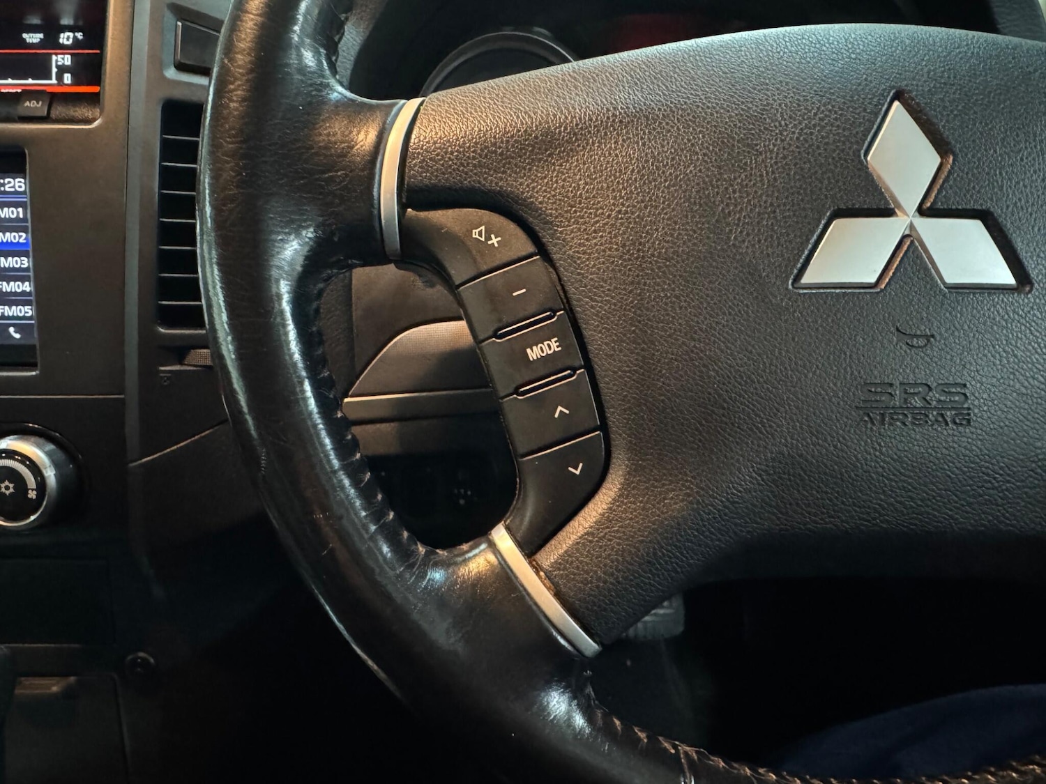 Used Mitsubishi Shogun 2014 for sale - 77890604: Photo 19