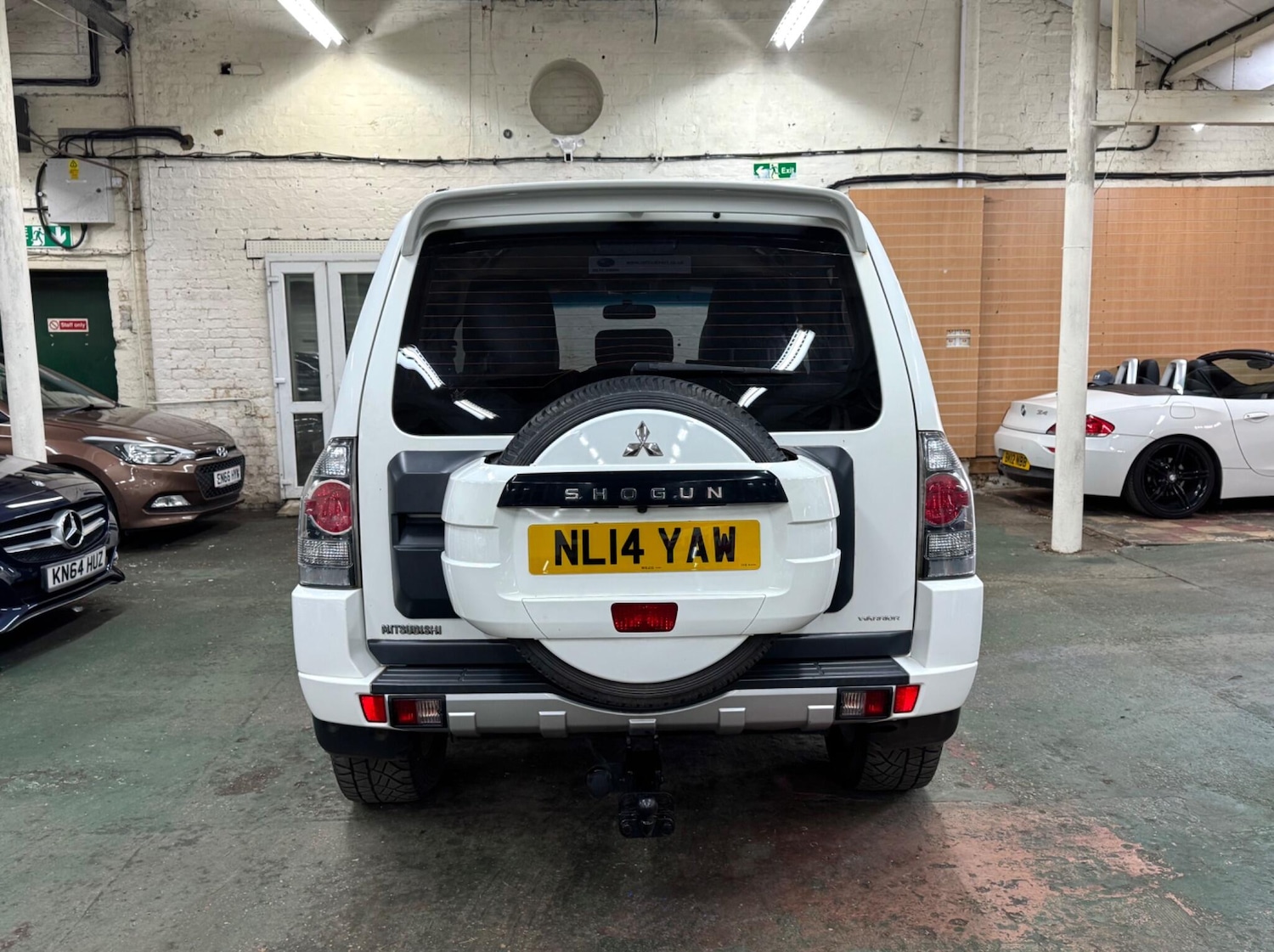 Used Mitsubishi Shogun 2014 for sale - 77890604: Photo 7