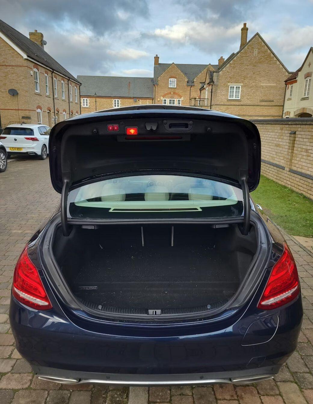 Used Mercedes-Benz C Class 2016 for sale - 77639447: Photo 9