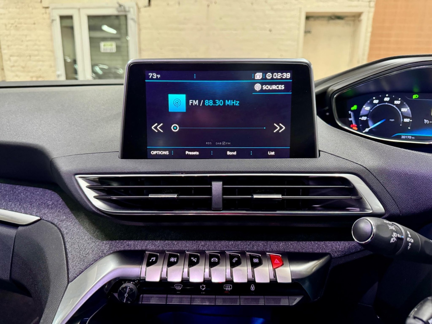 Used Peugeot 5008 2017 for sale - 76957653: Photo 16