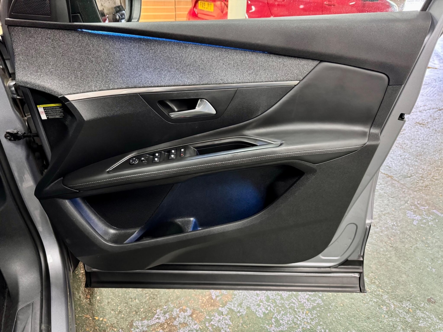 Used Peugeot 5008 2017 for sale - 76957653: Photo 23