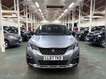 Used Peugeot 5008 2017 for sale - 76957653: Photo