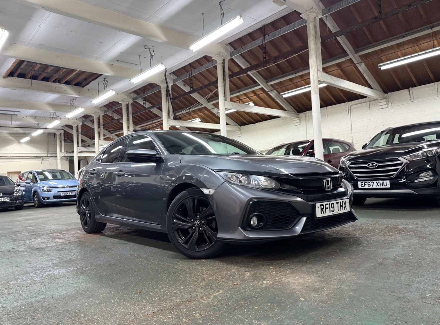 Used Honda Civic 2019 for sale - 76690896: Photo 1