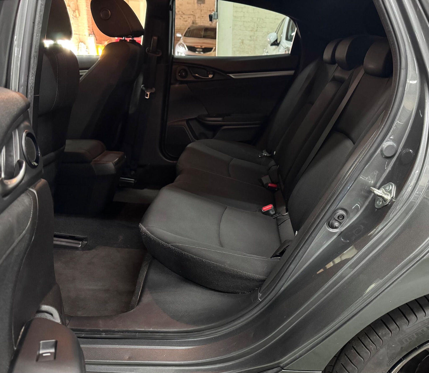 Used Honda Civic 2019 for sale - 76690896: Photo 19