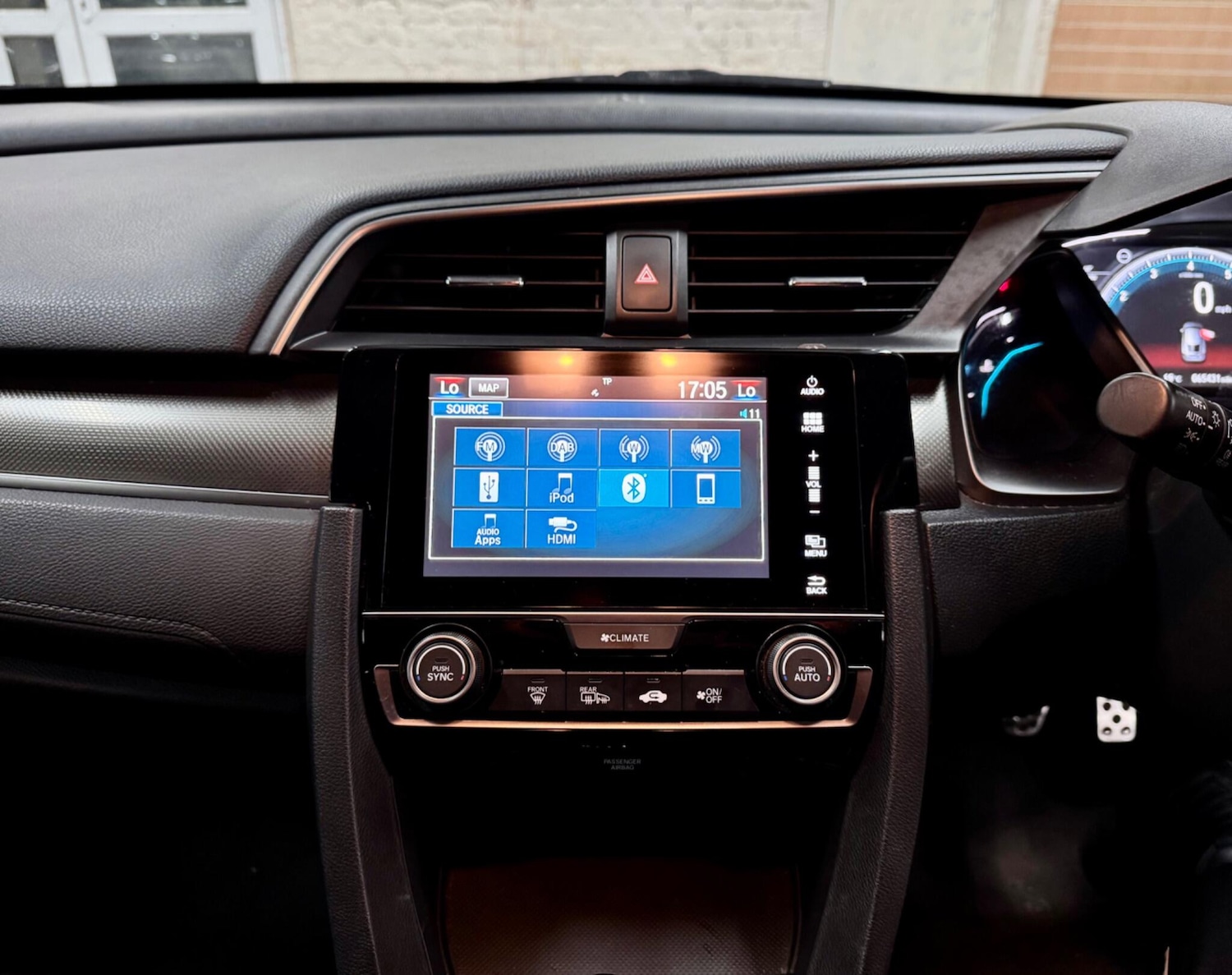 Used Honda Civic 2019 for sale - 76690896: Photo 20