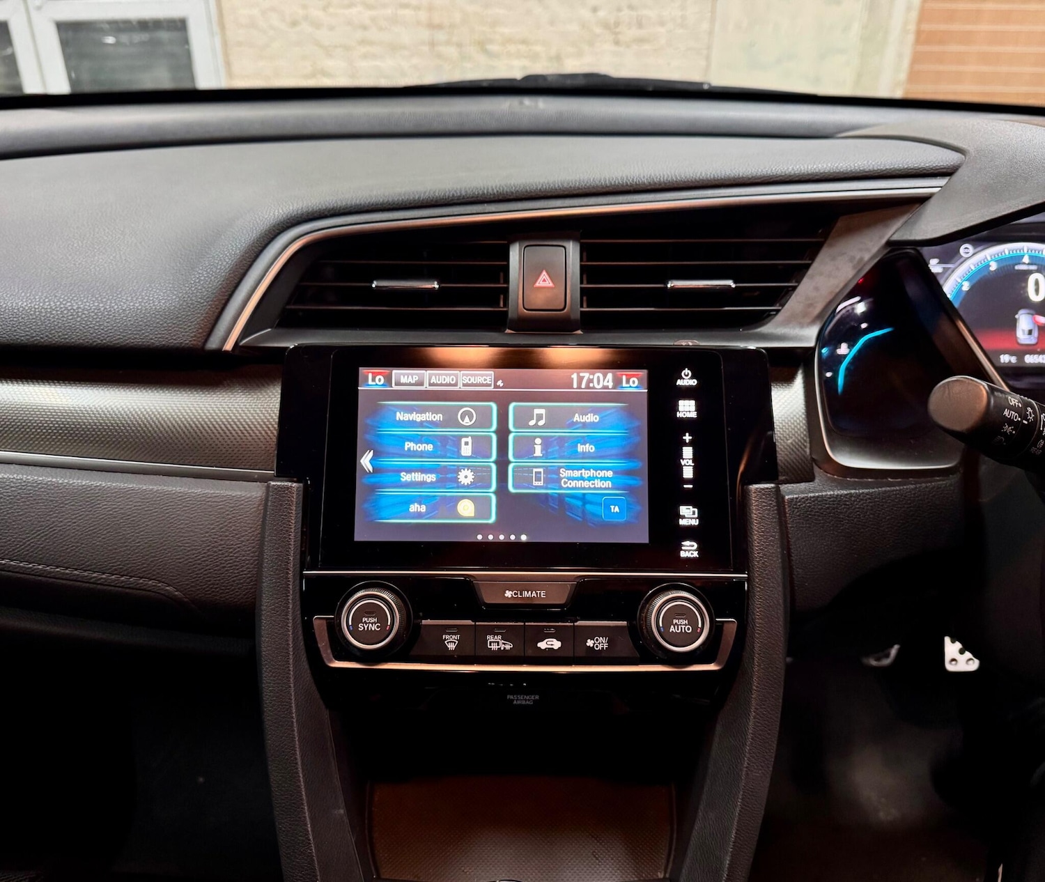 Used Honda Civic 2019 for sale - 76690896: Photo 21