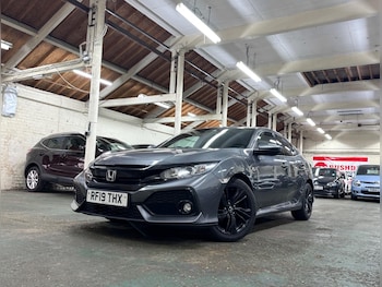 Used Honda Civic 2019 for sale - 76690896: Photo