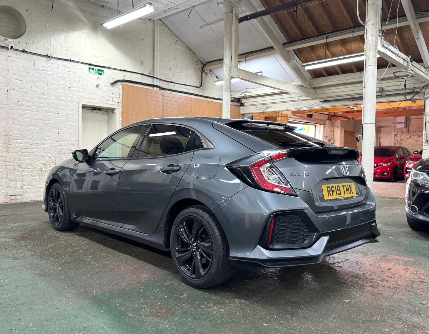 Used Honda Civic 2019 for sale - 76690896: Photo 6