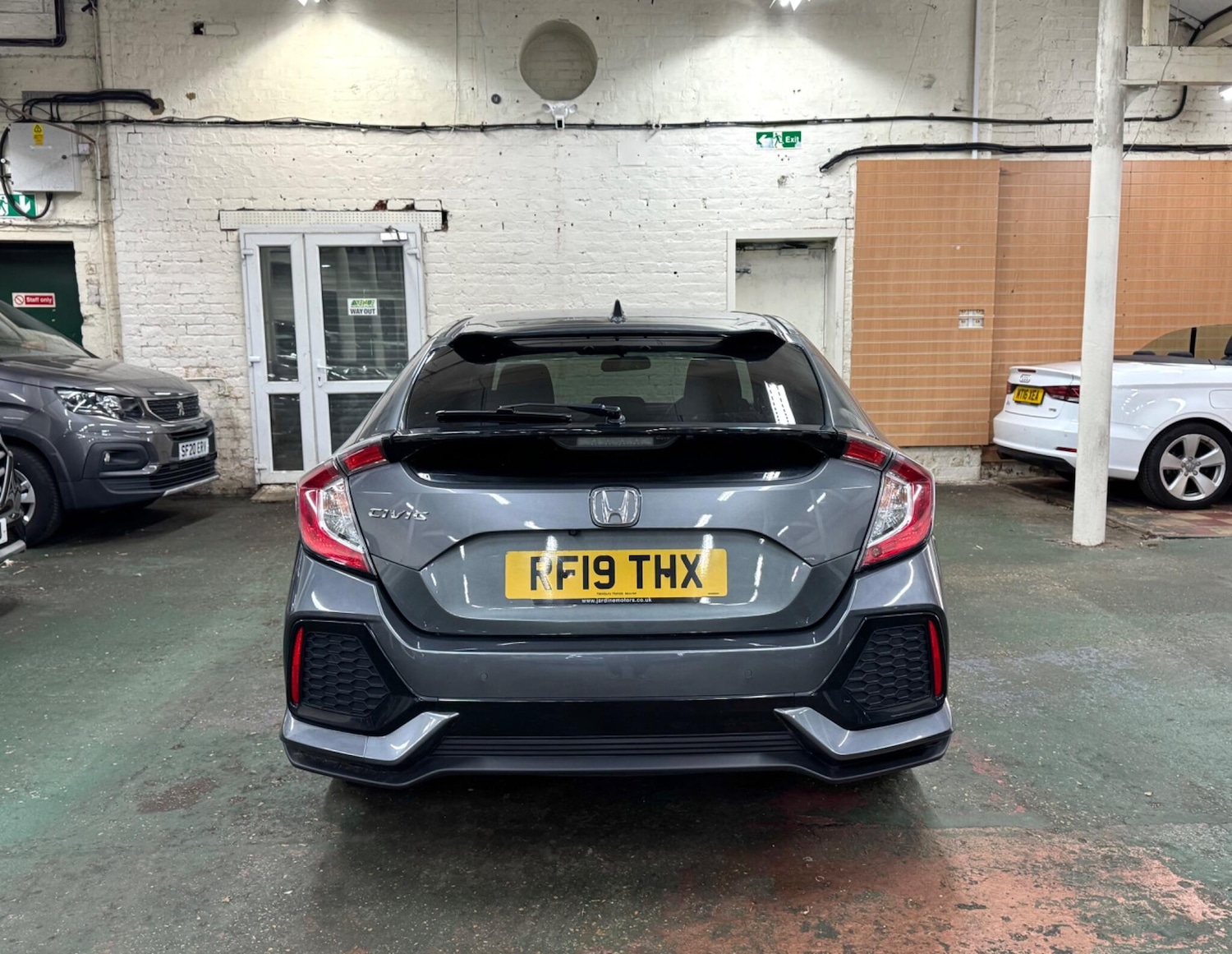 Used Honda Civic 2019 for sale - 76690896: Photo 7